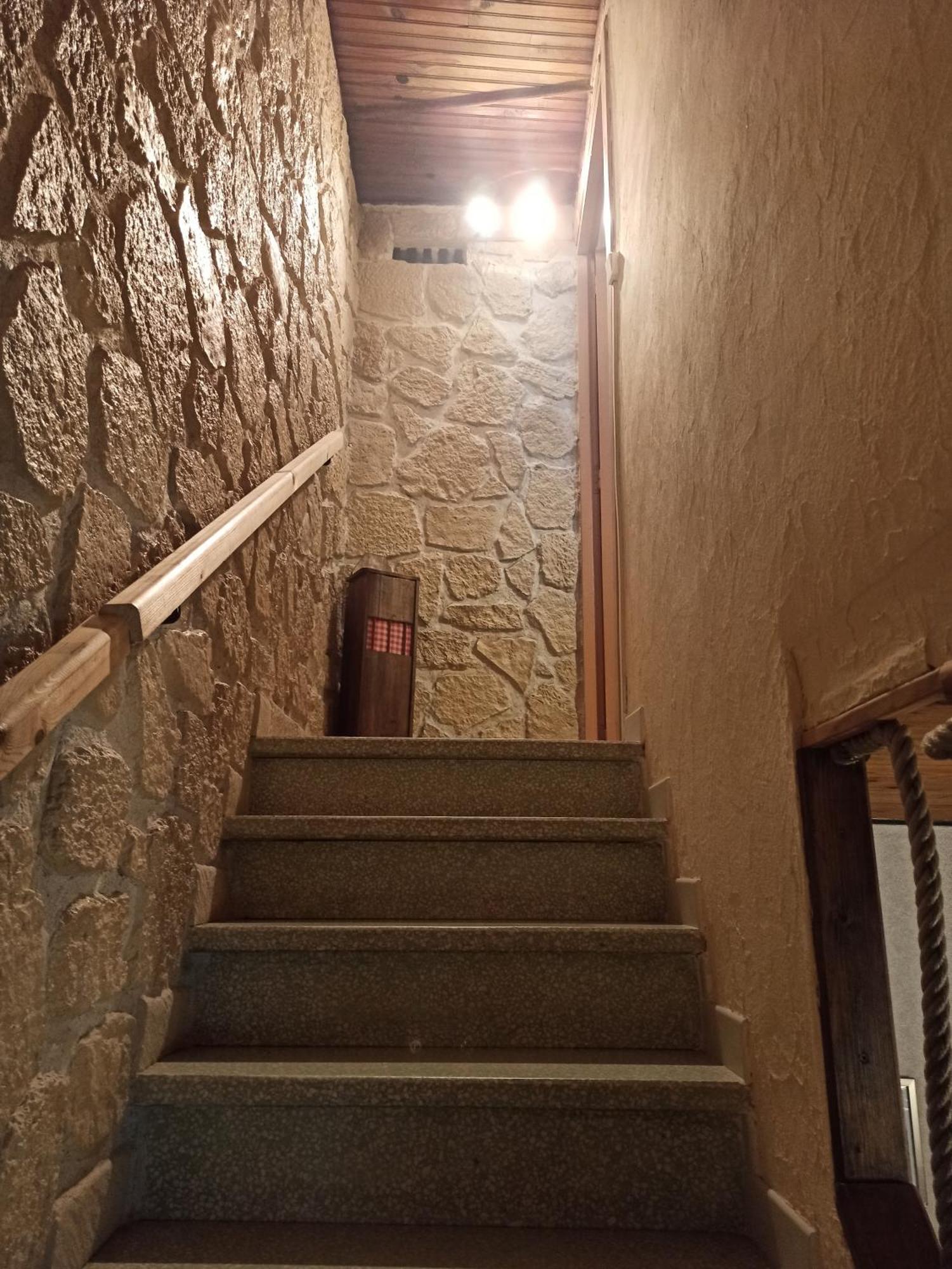 Maison Familiale Centenaire De Vigneron Montescot Buitenkant foto